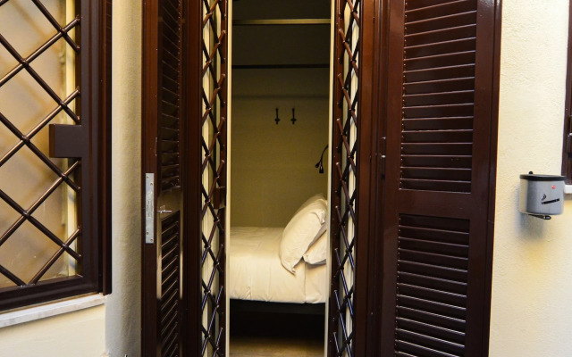 Romaresidence Trastevere Guesthouse