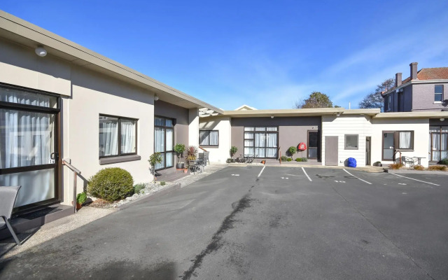 Garden Motel