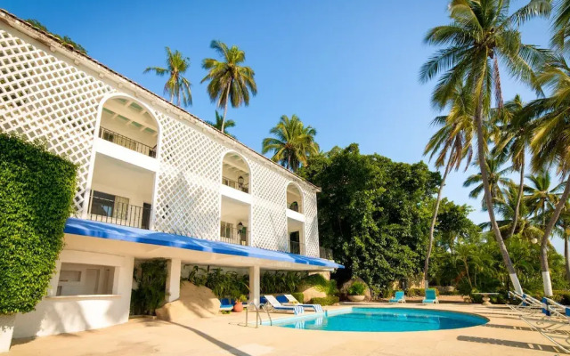 Exclusiva Villa con Acceso Directo a la Playa
