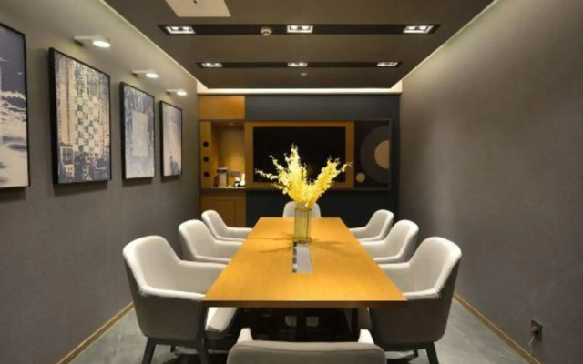 Aifeel Hotel
