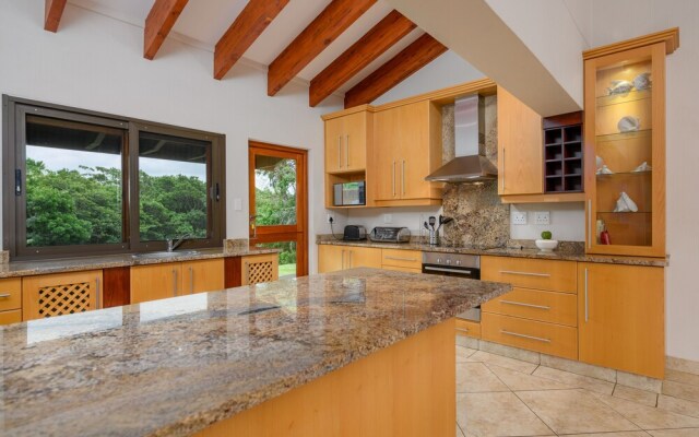 San Lameer Villa Rentals 14403