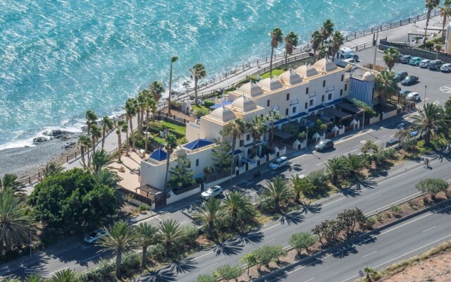 Luxury villa sea views by CanariasGetaway