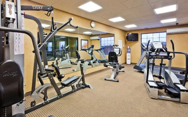 Holiday Inn Express Hotel & Suites Clovis