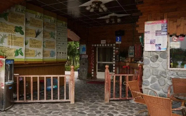 Jixiang Garden Hot Spring