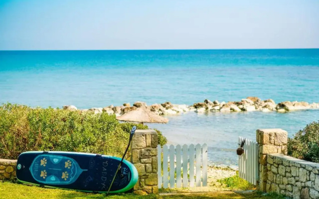 Azzuro Beach House