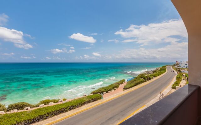 Isla 33 - One Bedroom Villa 2305