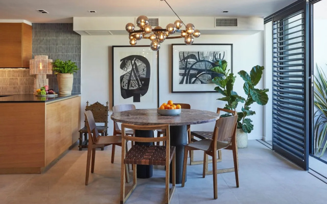 Xenia Signature Collection by Totalstay