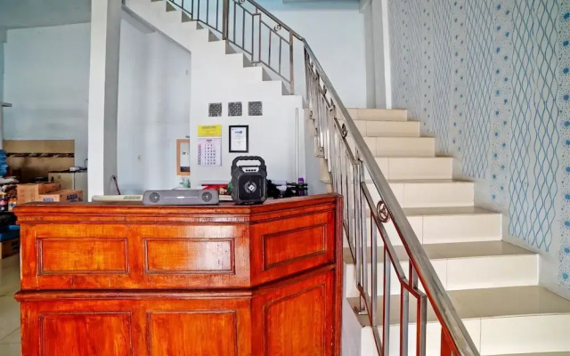 OYO 90922 Gurusinga Guesthouse