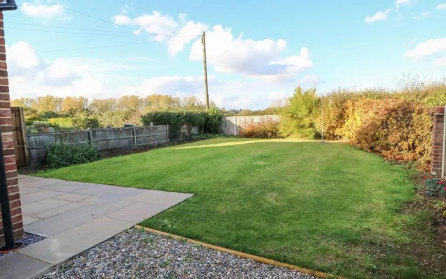 27 Whitegates
