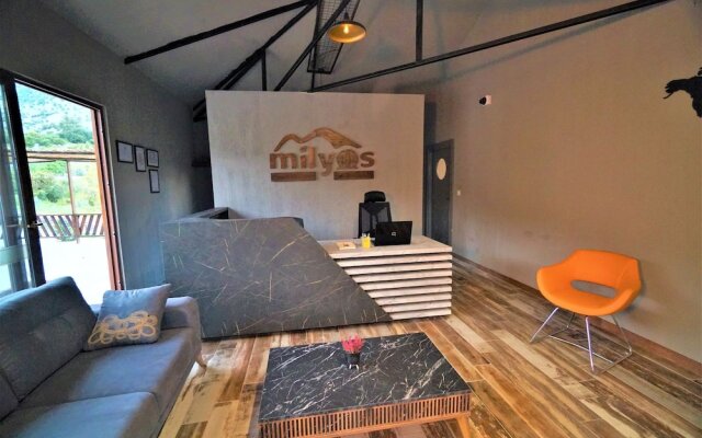 Milyos Hotel