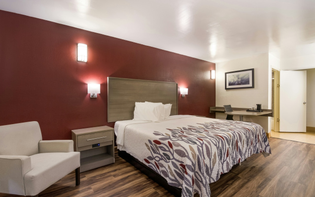 Red Roof Inn Crestview
