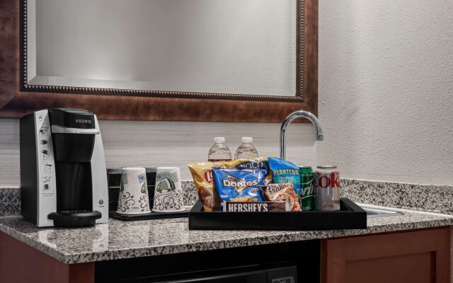 Embassy Suites by Hilton Nashville Airport