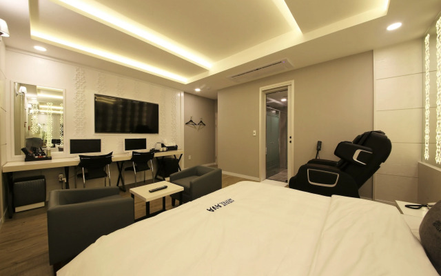 Premium AVA Hotel Sasang