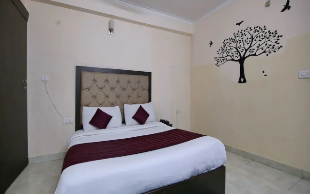 OYO 709 Hotel Cross Winds