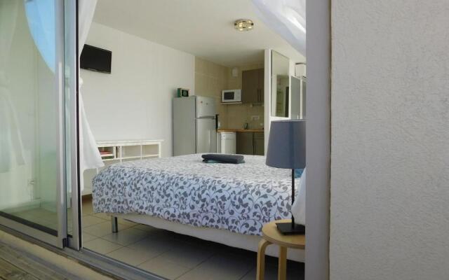 studio 38 climatisé balcon vue mer