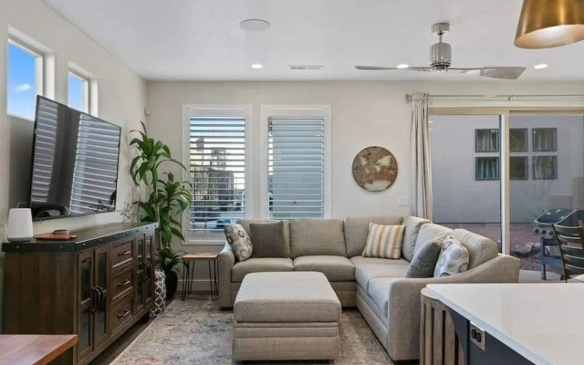 Suncliff Retreat By Redawning