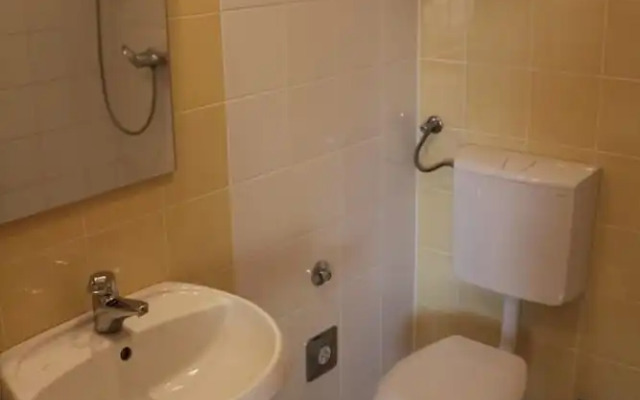 Ante - 50m From the sea - A2 Zuti