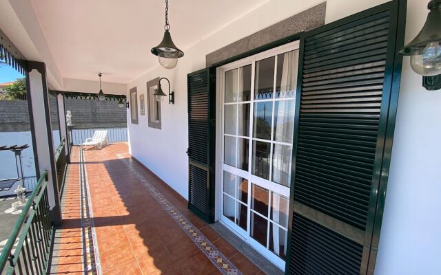 Classic Tranquil Madeiran 4-bedroom Villa Funchal