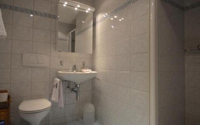 Apartments Villa Surlej