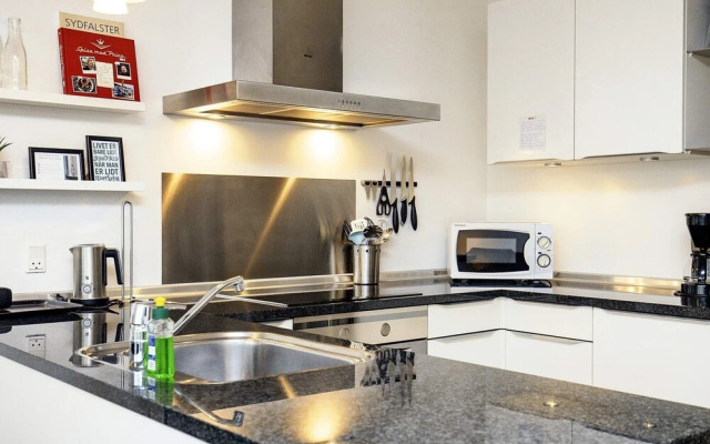 6 Person Holiday Home in Vaeggerlose