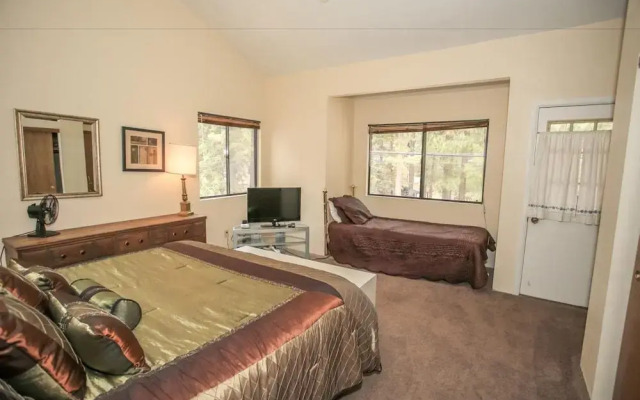Summit X-ross Roads Condo