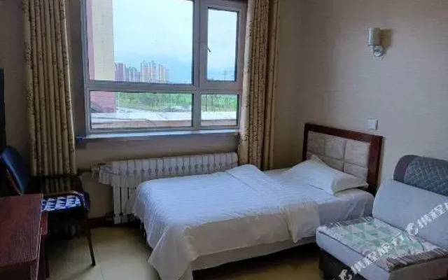 Yijia Hotel