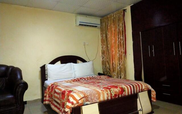 Rodze Hotel & Suites