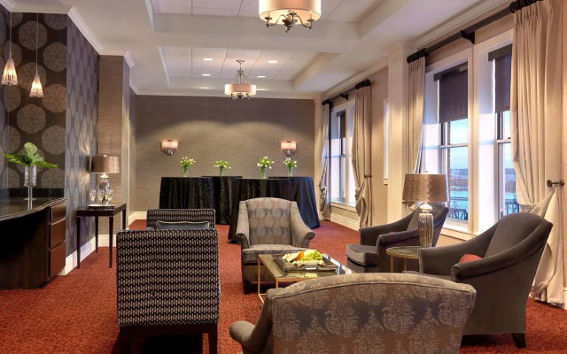 Hotel Blackhawk, Autograph Collection
