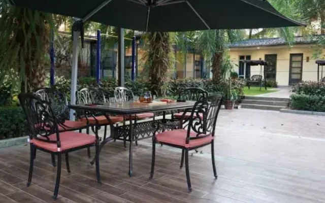 Meiquan Health Hotel (Baoting Yanoda Branch)