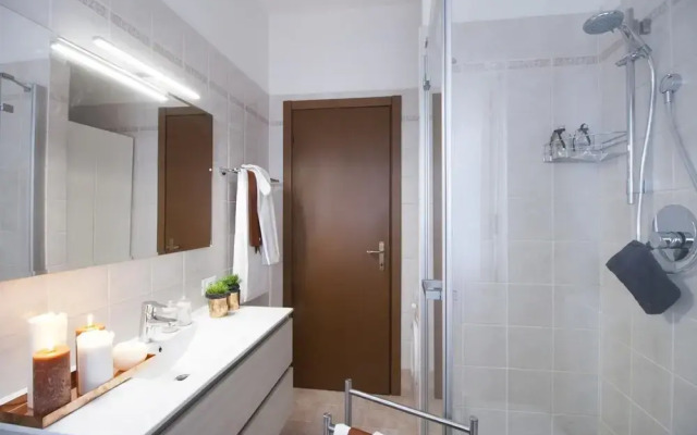 Olmo Apartment