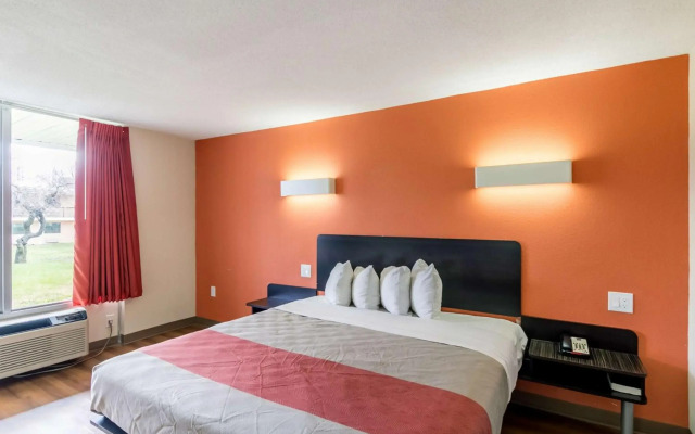 Motel 6 New Brunswick
