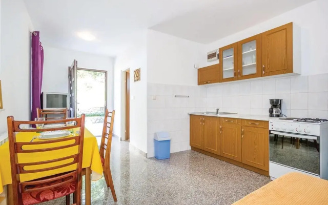 Beautiful Apartment in Matulji With 1 Bedrooms and Wifi