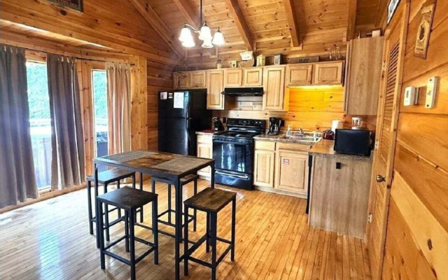Hanky Panky 1 Bedroom Cabin