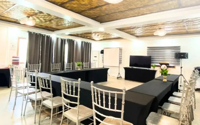 Punta Isla Lake Resort