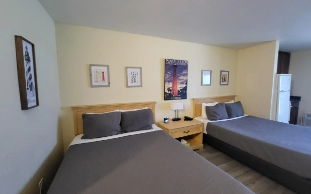 Beachside Hotel