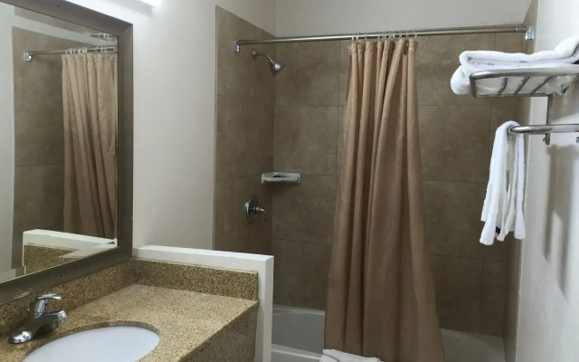 Escondido Inn