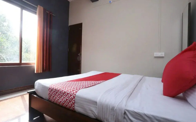 OYO 10387 Edakkal Holiday Home