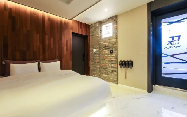 Gwangju Sinandong Hotel Geogijoa