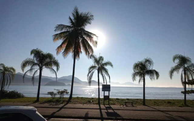 Apartamento completo p temporada Ubatuba