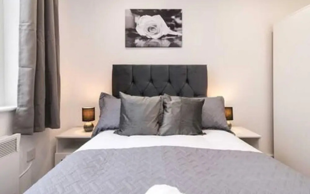 Sublime Stays Webberley Studio 9B Double Bed