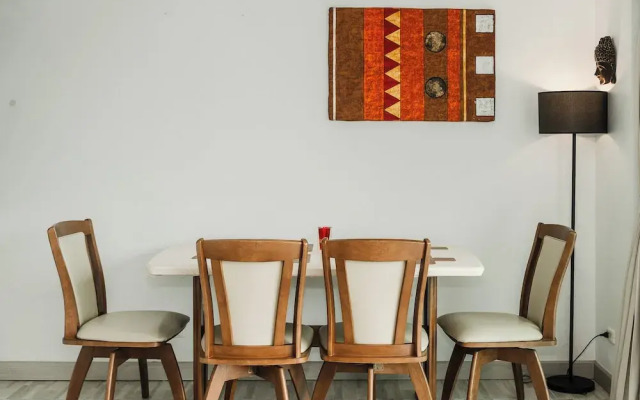 Sea View 2BR Condo Prime Location C236