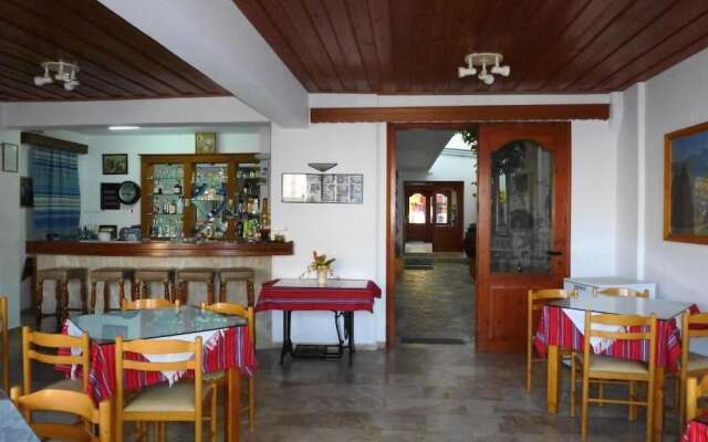 Vlachakis Beach Hotel