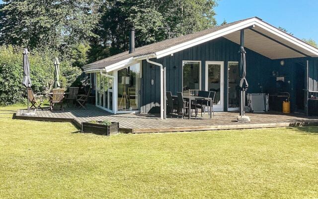 6 Person Holiday Home in Strandby-by Traum