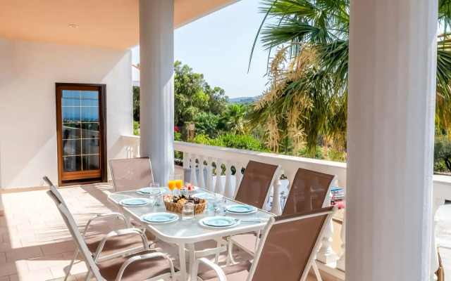 Red Rose Luxury Villa