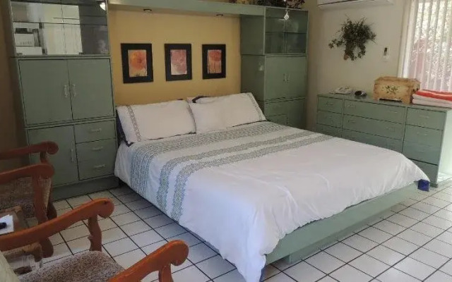 Casa Larrea Inn