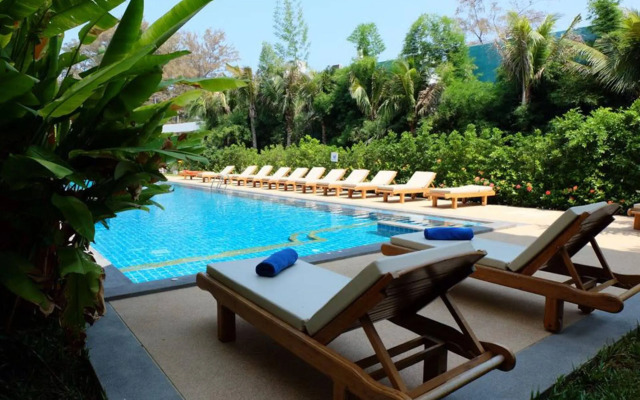 Phuket Seaview Resotel