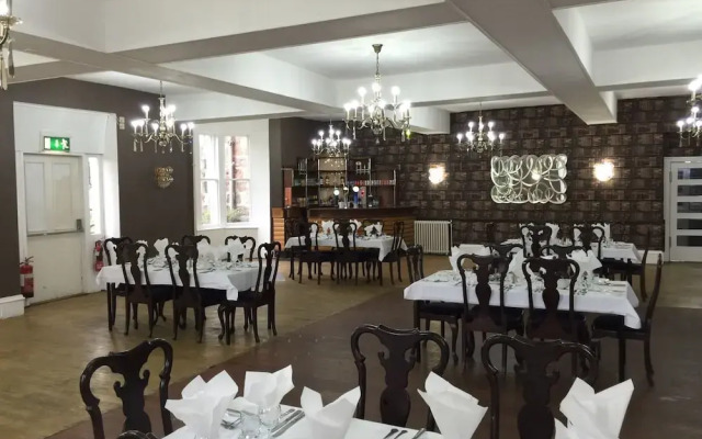 Huntly Arms