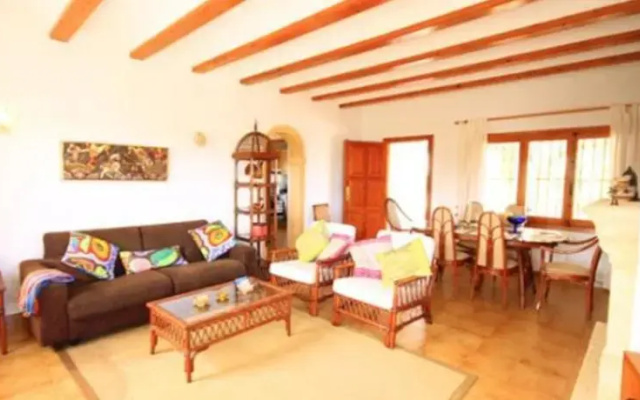 Villa Home Lavinya