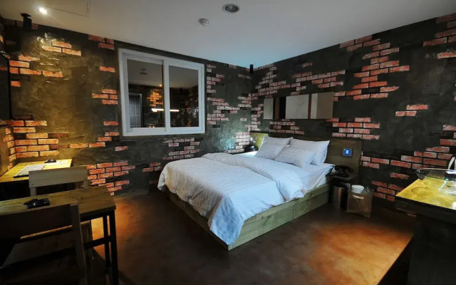7 Motel