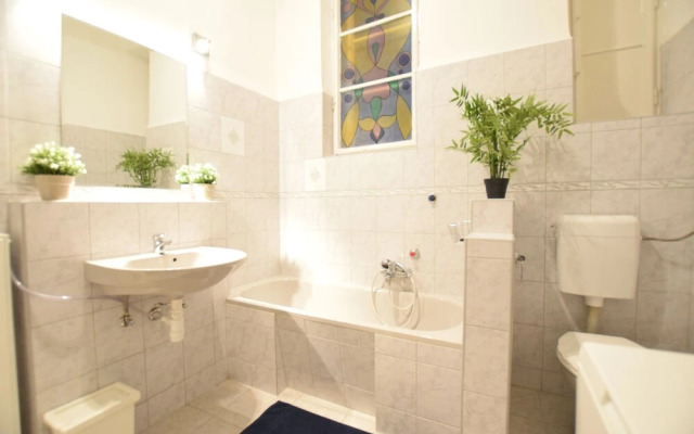 Budget Apartment by Hi5 - FehÃ©rhajÃ³